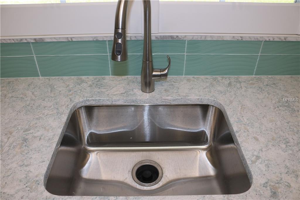 1701 PINEHURST ROAD, DUNEDIN, Florida 34698, 1 Bedroom Bedrooms, 4 Rooms Rooms,1 BathroomBathrooms,Residential,For sale,PINEHURST,U7815622