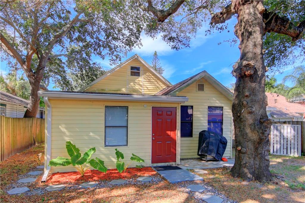 1001 8TH STREET N, ST PETERSBURG, Florida 33701, 4 Bedrooms Bedrooms, 3 Rooms Rooms,3 BathroomsBathrooms,Residential,For sale,8TH,U7838575