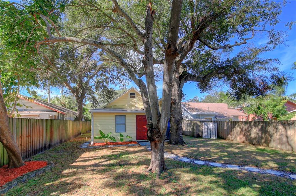 1001 8TH STREET N, ST PETERSBURG, Florida 33701, 4 Bedrooms Bedrooms, 3 Rooms Rooms,3 BathroomsBathrooms,Residential,For sale,8TH,U7838575