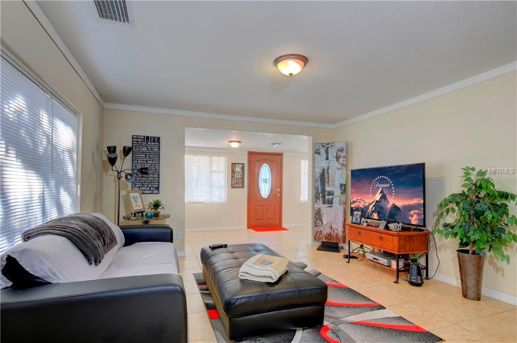 1001 8TH STREET N, ST PETERSBURG, Florida 33701, 4 Bedrooms Bedrooms, 3 Rooms Rooms,3 BathroomsBathrooms,Residential,For sale,8TH,U7838575