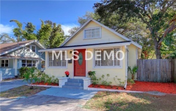 1001 8TH STREET N, ST PETERSBURG, Florida 33701, 4 Bedrooms Bedrooms, 3 Rooms Rooms,3 BathroomsBathrooms,Residential,For sale,8TH,U7838575