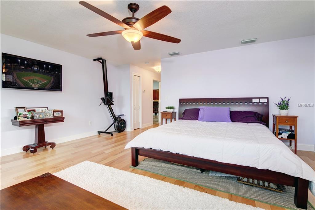 9511 SUN ISLE DRIVE NE, ST PETERSBURG, Florida 33702, 3 Bedrooms Bedrooms, 3 Rooms Rooms,2 BathroomsBathrooms,Residential,For sale,SUN ISLE,U7841116