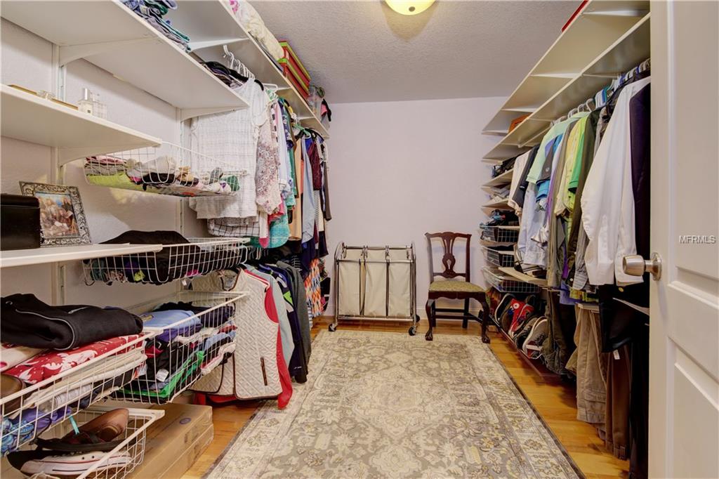 9511 SUN ISLE DRIVE NE, ST PETERSBURG, Florida 33702, 3 Bedrooms Bedrooms, 3 Rooms Rooms,2 BathroomsBathrooms,Residential,For sale,SUN ISLE,U7841116