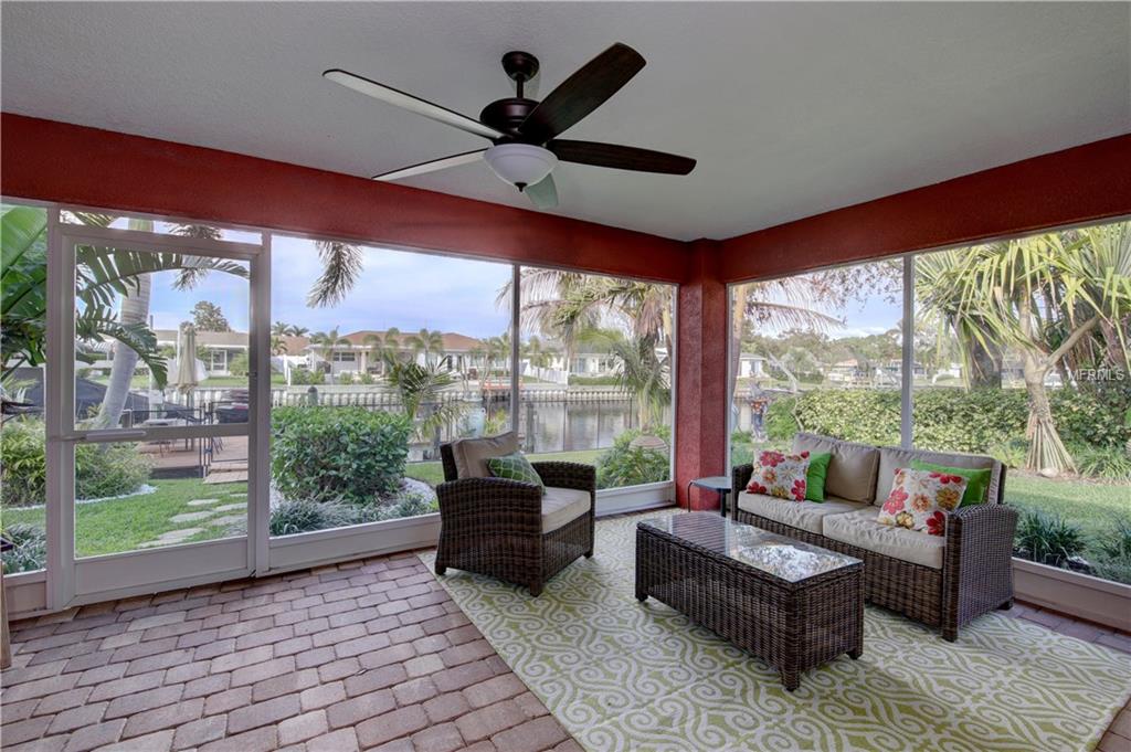 9511 SUN ISLE DRIVE NE, ST PETERSBURG, Florida 33702, 3 Bedrooms Bedrooms, 3 Rooms Rooms,2 BathroomsBathrooms,Residential,For sale,SUN ISLE,U7841116
