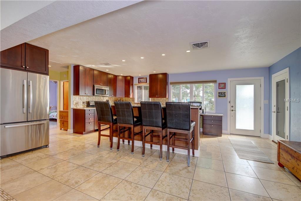 9511 SUN ISLE DRIVE NE, ST PETERSBURG, Florida 33702, 3 Bedrooms Bedrooms, 3 Rooms Rooms,2 BathroomsBathrooms,Residential,For sale,SUN ISLE,U7841116