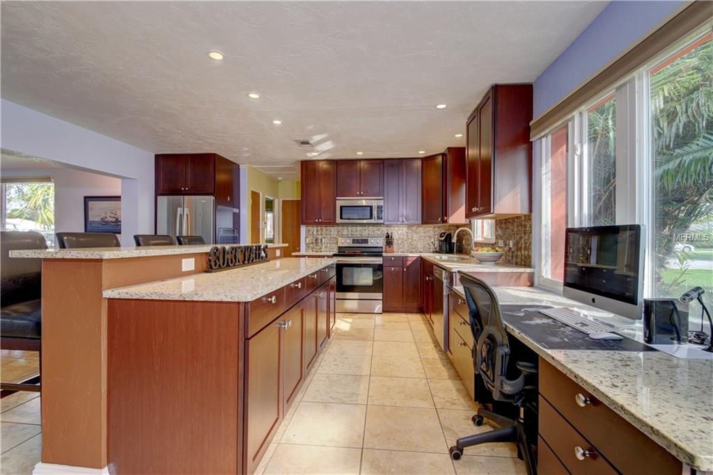 9511 SUN ISLE DRIVE NE, ST PETERSBURG, Florida 33702, 3 Bedrooms Bedrooms, 3 Rooms Rooms,2 BathroomsBathrooms,Residential,For sale,SUN ISLE,U7841116