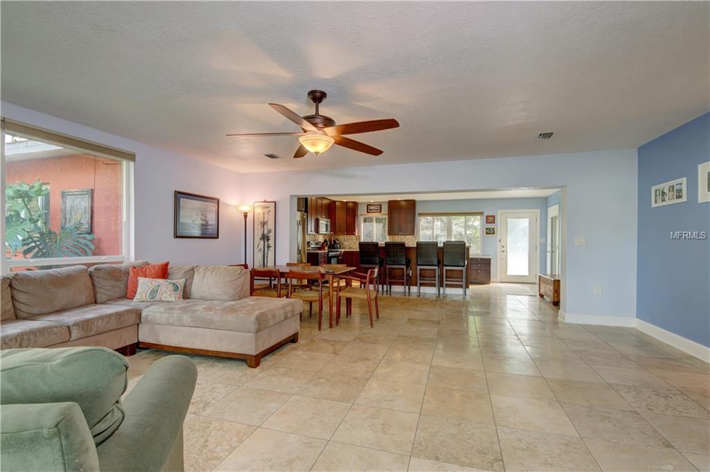 9511 SUN ISLE DRIVE NE, ST PETERSBURG, Florida 33702, 3 Bedrooms Bedrooms, 3 Rooms Rooms,2 BathroomsBathrooms,Residential,For sale,SUN ISLE,U7841116