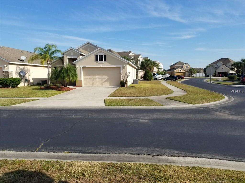 14545 HUNTCLIFF PARK WAY, ORLANDO, Florida 32824, 3 Bedrooms Bedrooms, 5 Rooms Rooms,2 BathroomsBathrooms,Residential,For sale,HUNTCLIFF PARK,O5554581