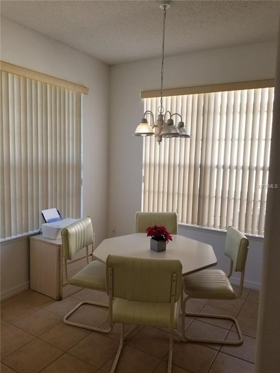 14545 HUNTCLIFF PARK WAY, ORLANDO, Florida 32824, 3 Bedrooms Bedrooms, 5 Rooms Rooms,2 BathroomsBathrooms,Residential,For sale,HUNTCLIFF PARK,O5554581