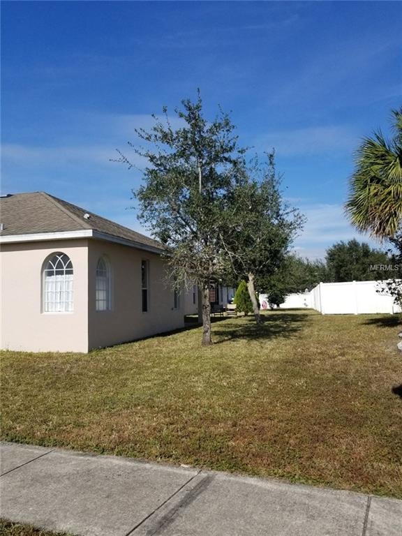 14545 HUNTCLIFF PARK WAY, ORLANDO, Florida 32824, 3 Bedrooms Bedrooms, 5 Rooms Rooms,2 BathroomsBathrooms,Residential,For sale,HUNTCLIFF PARK,O5554581