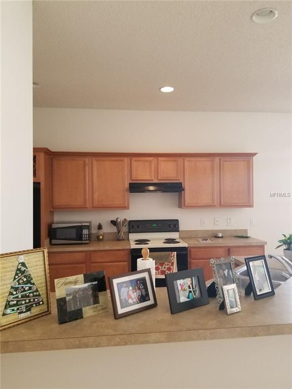 14545 HUNTCLIFF PARK WAY, ORLANDO, Florida 32824, 3 Bedrooms Bedrooms, 5 Rooms Rooms,2 BathroomsBathrooms,Residential,For sale,HUNTCLIFF PARK,O5554581