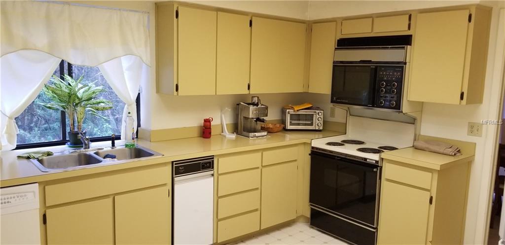 1703 LAKE CYPRESS DRIVE, SAFETY HARBOR, Florida 34695, 2 Bedrooms Bedrooms, 6 Rooms Rooms,2 BathroomsBathrooms,Residential,For sale,LAKE CYPRESS,T2927698