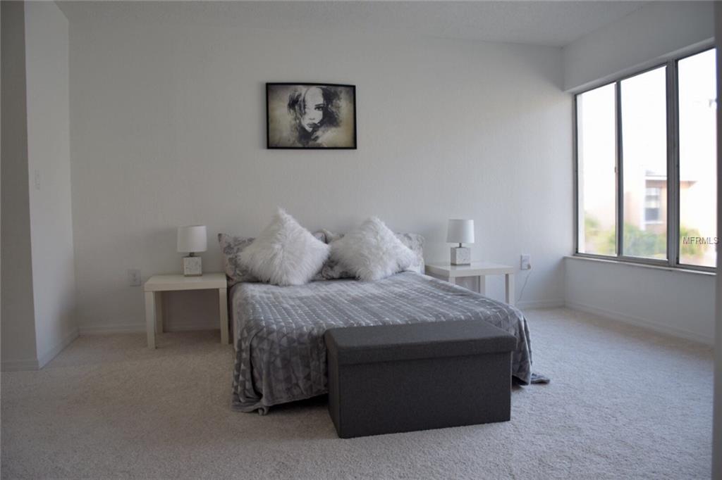 9925 7TH WAY N, ST PETERSBURG, Florida 33702, 2 Bedrooms Bedrooms, 4 Rooms Rooms,2 BathroomsBathrooms,Residential,For sale,7TH,U7847579