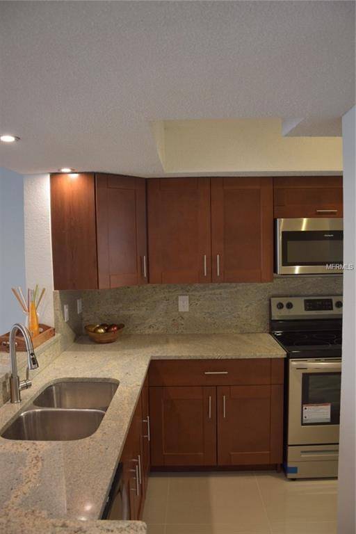 9925 7TH WAY N, ST PETERSBURG, Florida 33702, 2 Bedrooms Bedrooms, 4 Rooms Rooms,2 BathroomsBathrooms,Residential,For sale,7TH,U7847579