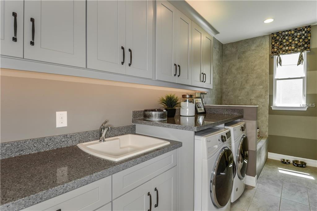626 OXFORD CHASE DRIVE, WINTER GARDEN, Florida 34787, 5 Bedrooms Bedrooms, 6 Rooms Rooms,4 BathroomsBathrooms,Residential,For sale,OXFORD CHASE,O5525860