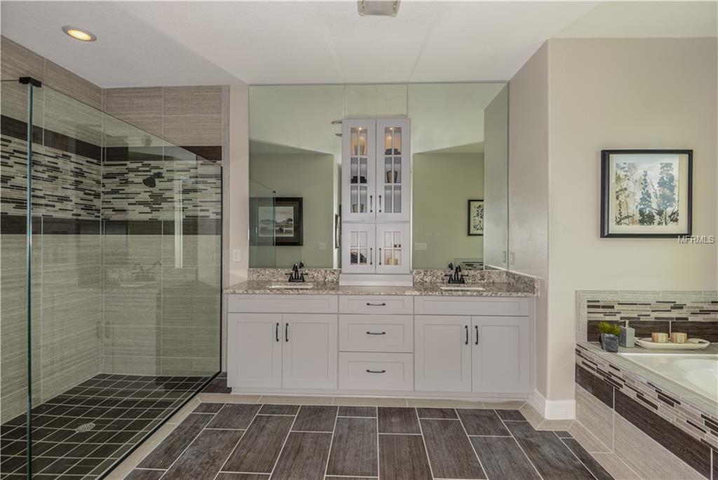 626 OXFORD CHASE DRIVE, WINTER GARDEN, Florida 34787, 5 Bedrooms Bedrooms, 6 Rooms Rooms,4 BathroomsBathrooms,Residential,For sale,OXFORD CHASE,O5525860
