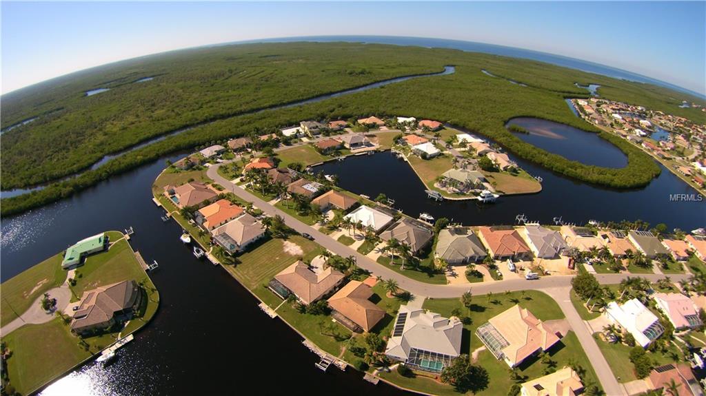 4072 SAN MASSIMO DRIVE, PUNTA GORDA, Florida 33950, 3 Bedrooms Bedrooms, 7 Rooms Rooms,2 BathroomsBathrooms,Residential,For sale,SAN MASSIMO,C7244203