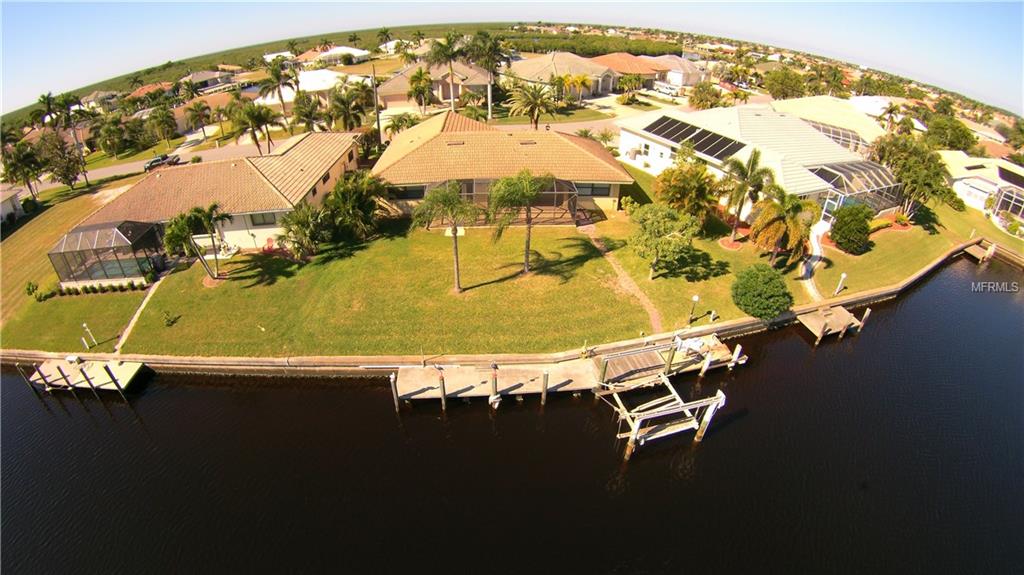 4072 SAN MASSIMO DRIVE, PUNTA GORDA, Florida 33950, 3 Bedrooms Bedrooms, 7 Rooms Rooms,2 BathroomsBathrooms,Residential,For sale,SAN MASSIMO,C7244203