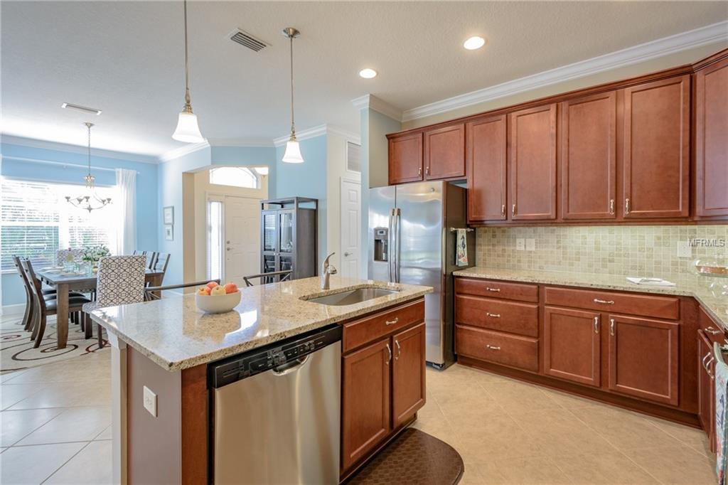 2211 VISTA GREENS DRIVE, SUN CITY CENTER, Florida 33573, 2 Bedrooms Bedrooms, 7 Rooms Rooms,2 BathroomsBathrooms,Residential,For sale,VISTA GREENS,T2913870