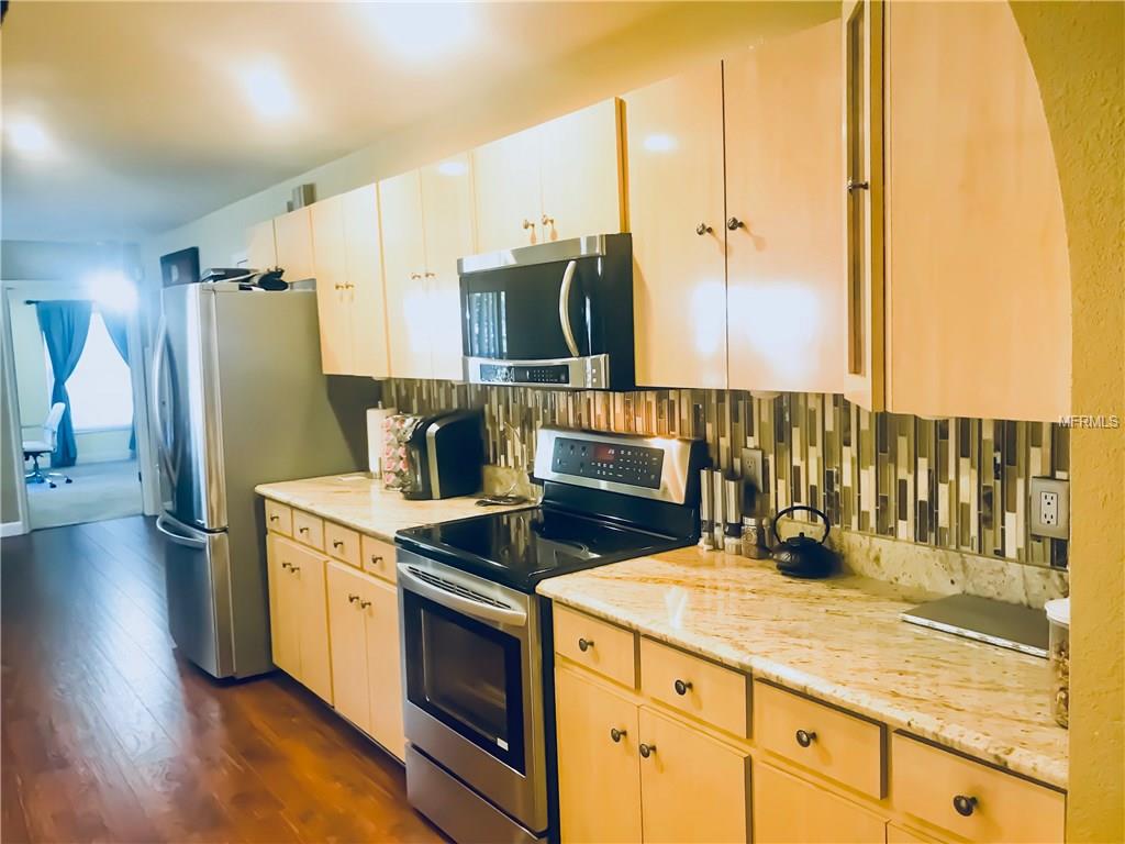 510 HICKORY LAKE DRIVE, BRANDON, Florida 33511, 4 Bedrooms Bedrooms, 6 Rooms Rooms,2 BathroomsBathrooms,Residential,For sale,HICKORY LAKE,T2915844