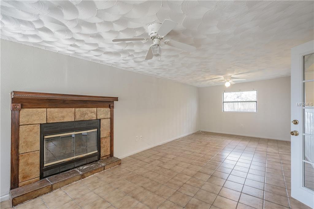 10613 DEL PRADO DRIVE W, LARGO, Florida 33774, 4 Bedrooms Bedrooms, 7 Rooms Rooms,2 BathroomsBathrooms,Residential,For sale,DEL PRADO,U7841120