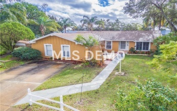 10613 DEL PRADO DRIVE W, LARGO, Florida 33774, 4 Bedrooms Bedrooms, 7 Rooms Rooms,2 BathroomsBathrooms,Residential,For sale,DEL PRADO,U7841120