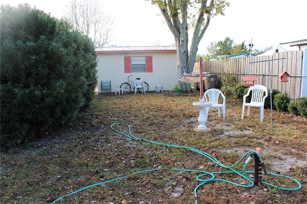 12036 GRACE LN, LEESBURG, Florida 34788, 2 Bedrooms Bedrooms, 4 Rooms Rooms,1 BathroomBathrooms,Residential,For sale,GRACE LN,G4850935