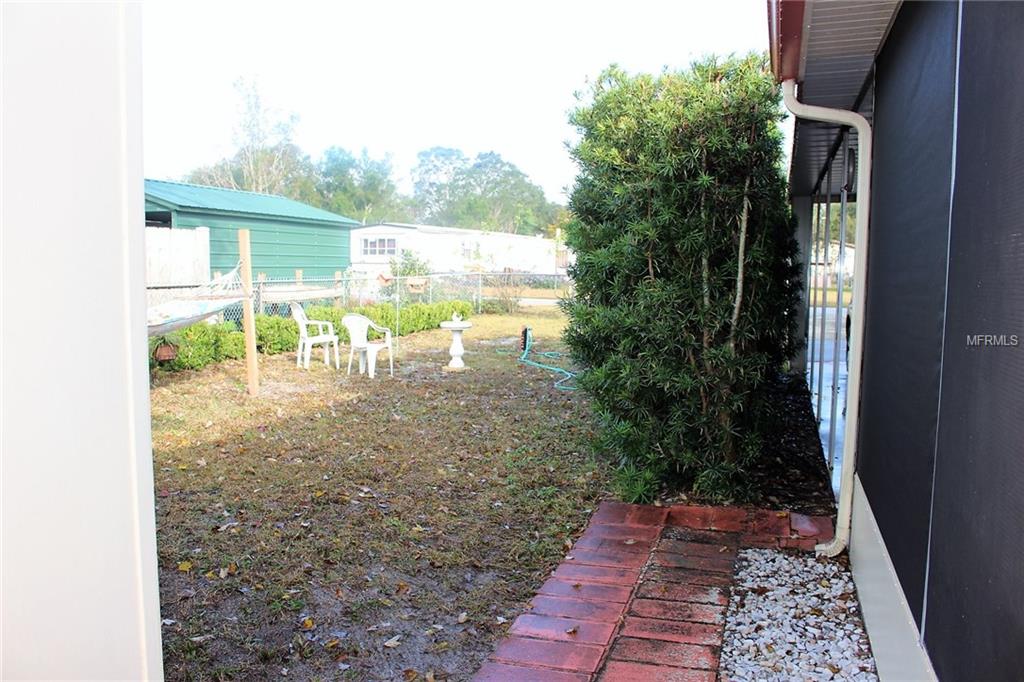 12036 GRACE LN, LEESBURG, Florida 34788, 2 Bedrooms Bedrooms, 4 Rooms Rooms,1 BathroomBathrooms,Residential,For sale,GRACE LN,G4850935