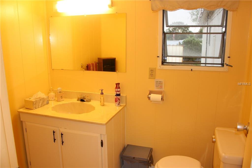 12036 GRACE LN, LEESBURG, Florida 34788, 2 Bedrooms Bedrooms, 4 Rooms Rooms,1 BathroomBathrooms,Residential,For sale,GRACE LN,G4850935