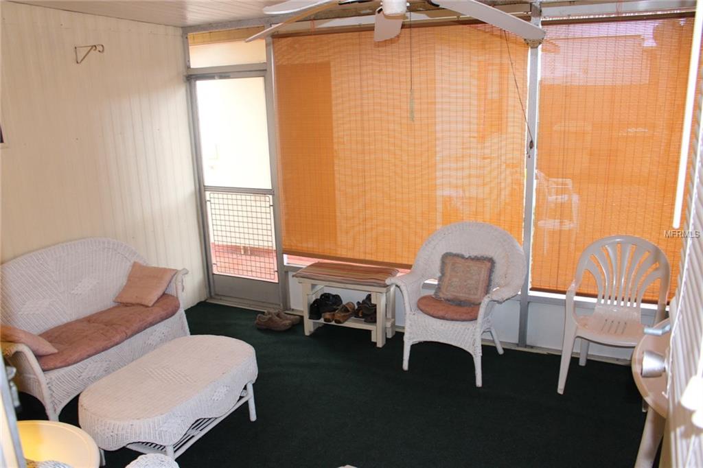 12036 GRACE LN, LEESBURG, Florida 34788, 2 Bedrooms Bedrooms, 4 Rooms Rooms,1 BathroomBathrooms,Residential,For sale,GRACE LN,G4850935