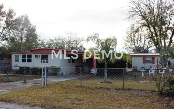 12036 GRACE LN, LEESBURG, Florida 34788, 2 Bedrooms Bedrooms, 4 Rooms Rooms,1 BathroomBathrooms,Residential,For sale,GRACE LN,G4850935