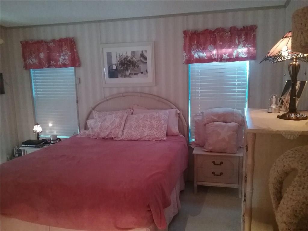 8517 COUNTESS AVENUE CIRCLE, PALMETTO, Florida 34221, 3 Bedrooms Bedrooms, 3 Rooms Rooms,2 BathroomsBathrooms,Residential,For sale,COUNTESS AVENUE,A4206441