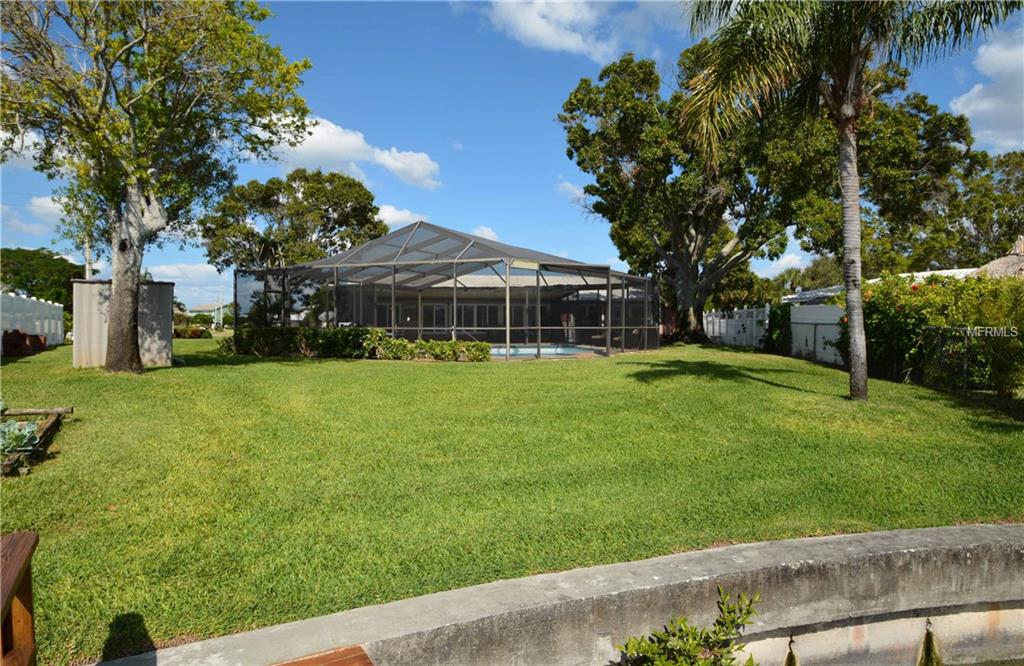 1000 79TH STREET S, ST PETERSBURG, Florida 33707, 3 Bedrooms Bedrooms, 6 Rooms Rooms,2 BathroomsBathrooms,Residential,For sale,79TH,U7844446