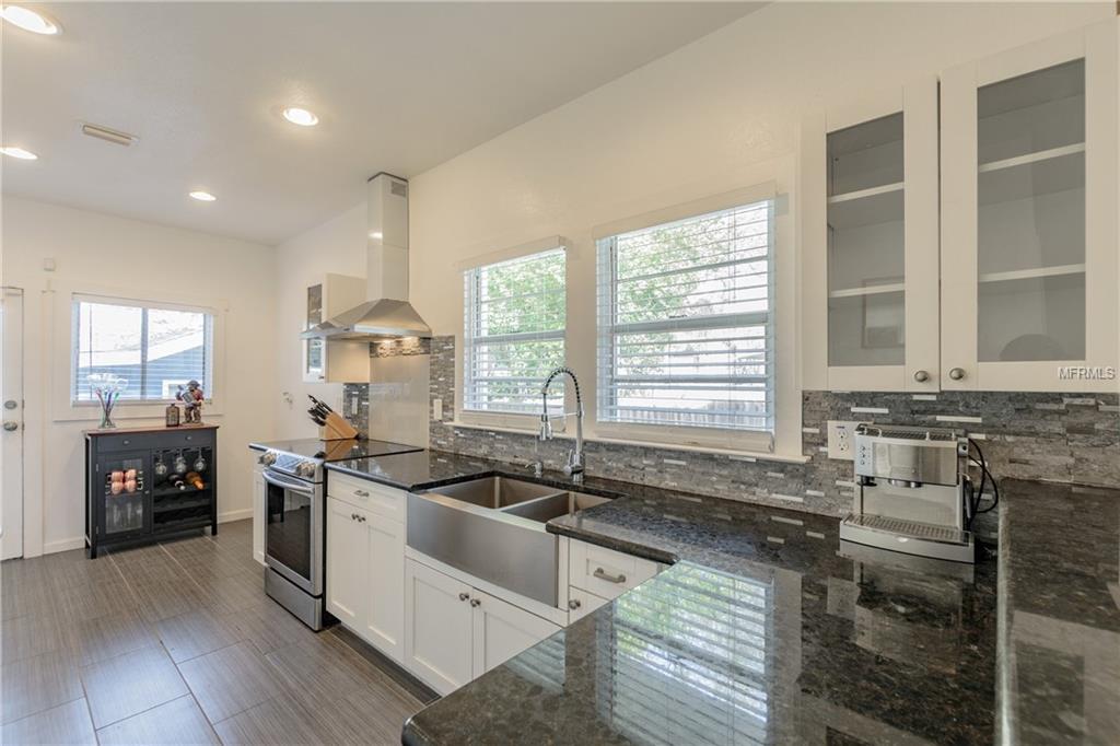 207 W CHELSEA STREET, TAMPA, Florida 33603, 3 Bedrooms Bedrooms, 3 Rooms Rooms,2 BathroomsBathrooms,Residential,For sale,CHELSEA,T2927702