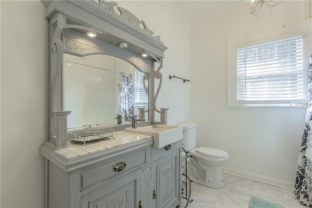 207 W CHELSEA STREET, TAMPA, Florida 33603, 3 Bedrooms Bedrooms, 3 Rooms Rooms,2 BathroomsBathrooms,Residential,For sale,CHELSEA,T2927702