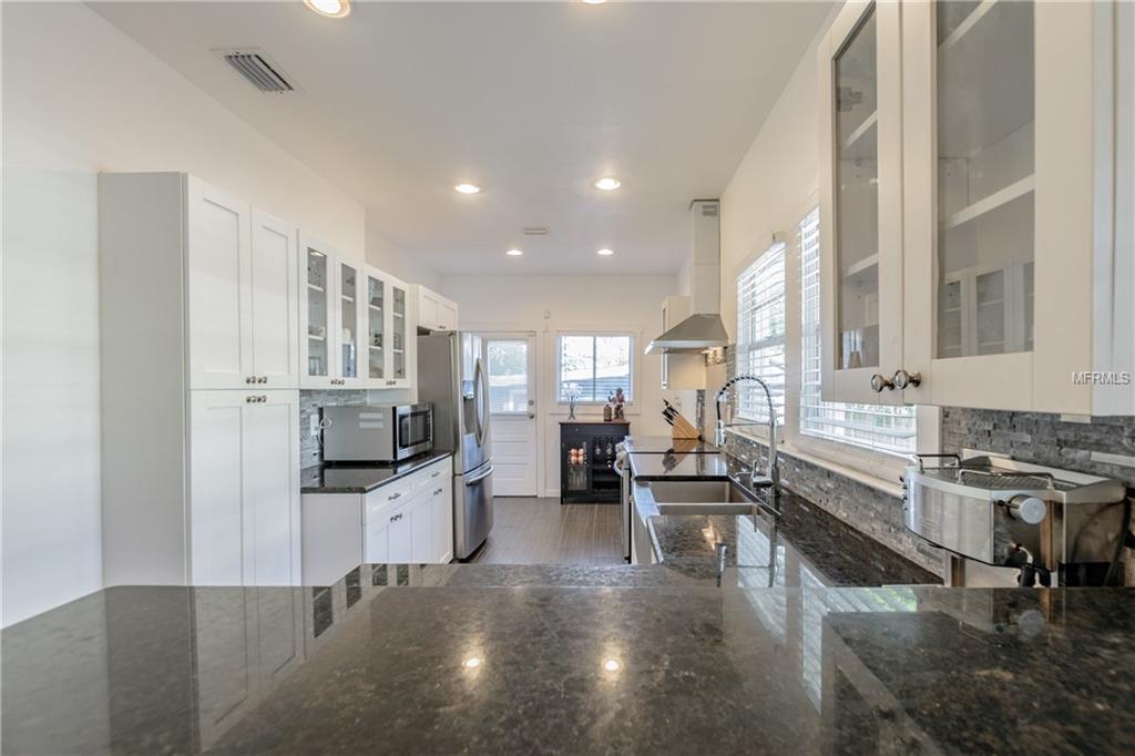 207 W CHELSEA STREET, TAMPA, Florida 33603, 3 Bedrooms Bedrooms, 3 Rooms Rooms,2 BathroomsBathrooms,Residential,For sale,CHELSEA,T2927702