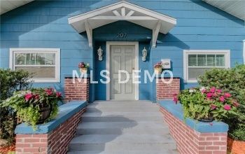 207 W CHELSEA STREET, TAMPA, Florida 33603, 3 Bedrooms Bedrooms, 3 Rooms Rooms,2 BathroomsBathrooms,Residential,For sale,CHELSEA,T2927702