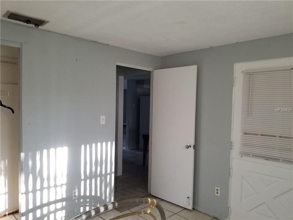 1371 POINCIANA ROAD, VENICE, Florida 34293, 3 Bedrooms Bedrooms, 7 Rooms Rooms,2 BathroomsBathrooms,Residential,For sale,POINCIANA,A4210010