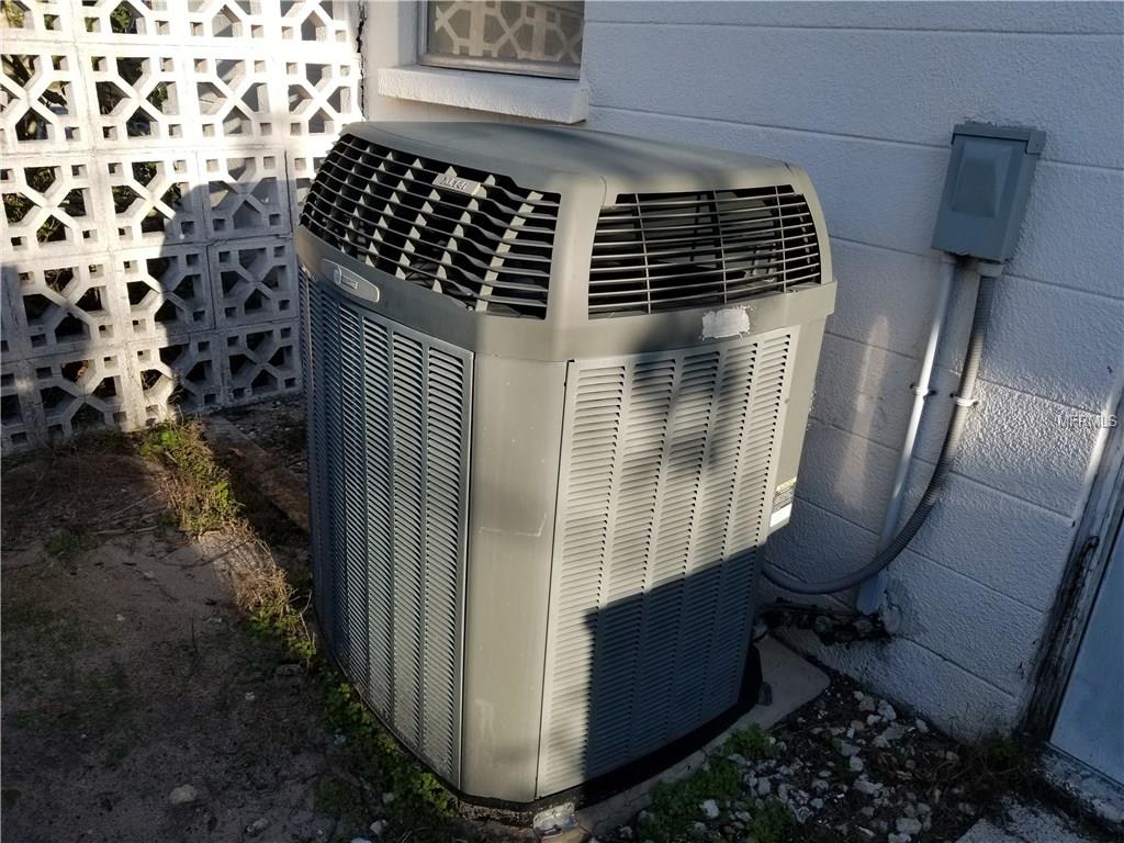 1371 POINCIANA ROAD, VENICE, Florida 34293, 3 Bedrooms Bedrooms, 7 Rooms Rooms,2 BathroomsBathrooms,Residential,For sale,POINCIANA,A4210010