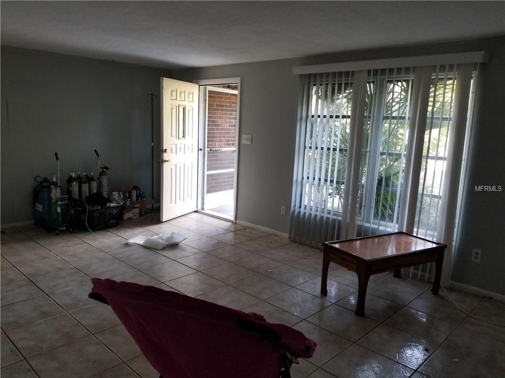 1371 POINCIANA ROAD, VENICE, Florida 34293, 3 Bedrooms Bedrooms, 7 Rooms Rooms,2 BathroomsBathrooms,Residential,For sale,POINCIANA,A4210010