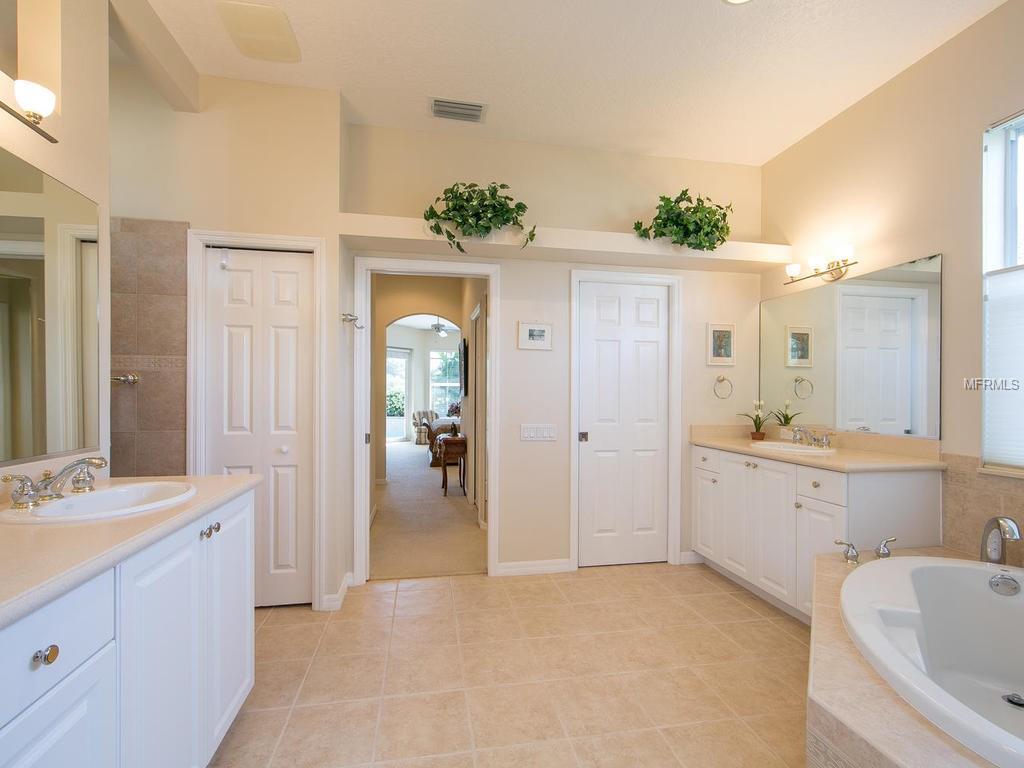 2022 CALUSA LAKES BLVD, NOKOMIS, Florida 34275, 3 Bedrooms Bedrooms, 9 Rooms Rooms,3 BathroomsBathrooms,Residential,For sale,CALUSA LAKES BLVD,N5915081