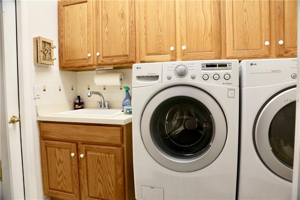 11607 EASTERN STAR COURT, NEW PORT RICHEY, Florida 34654, 3 Bedrooms Bedrooms, 6 Rooms Rooms,3 BathroomsBathrooms,Residential,For sale,EASTERN STAR,W7636356