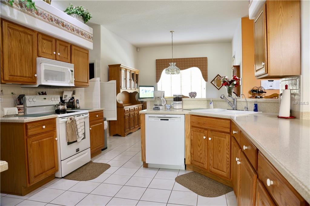 11607 EASTERN STAR COURT, NEW PORT RICHEY, Florida 34654, 3 Bedrooms Bedrooms, 6 Rooms Rooms,3 BathroomsBathrooms,Residential,For sale,EASTERN STAR,W7636356