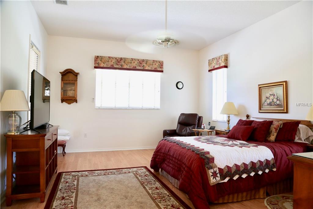 11607 EASTERN STAR COURT, NEW PORT RICHEY, Florida 34654, 3 Bedrooms Bedrooms, 6 Rooms Rooms,3 BathroomsBathrooms,Residential,For sale,EASTERN STAR,W7636356