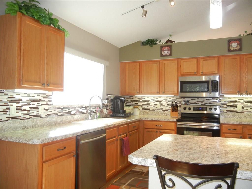 24825 CRANES ROOST CIRCLE, LEESBURG, Florida 34748, 2 Bedrooms Bedrooms, 9 Rooms Rooms,2 BathroomsBathrooms,Residential,For sale,CRANES ROOST,G4851240