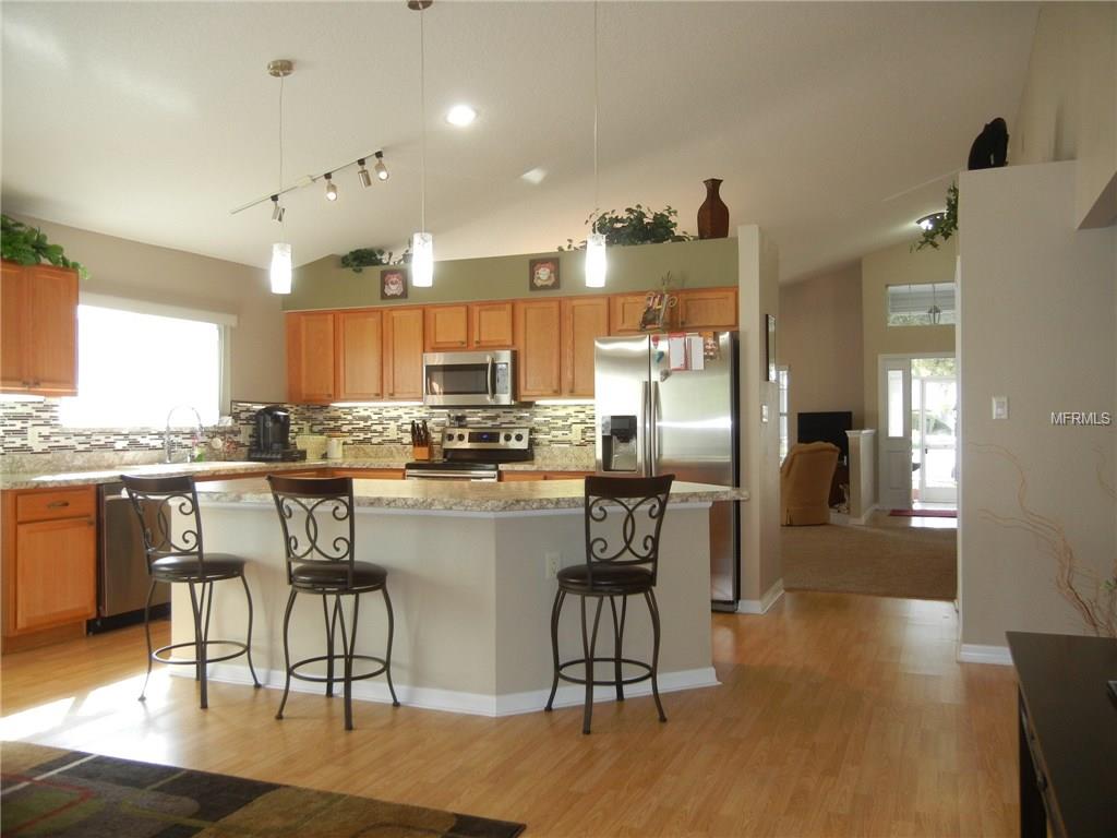 24825 CRANES ROOST CIRCLE, LEESBURG, Florida 34748, 2 Bedrooms Bedrooms, 9 Rooms Rooms,2 BathroomsBathrooms,Residential,For sale,CRANES ROOST,G4851240