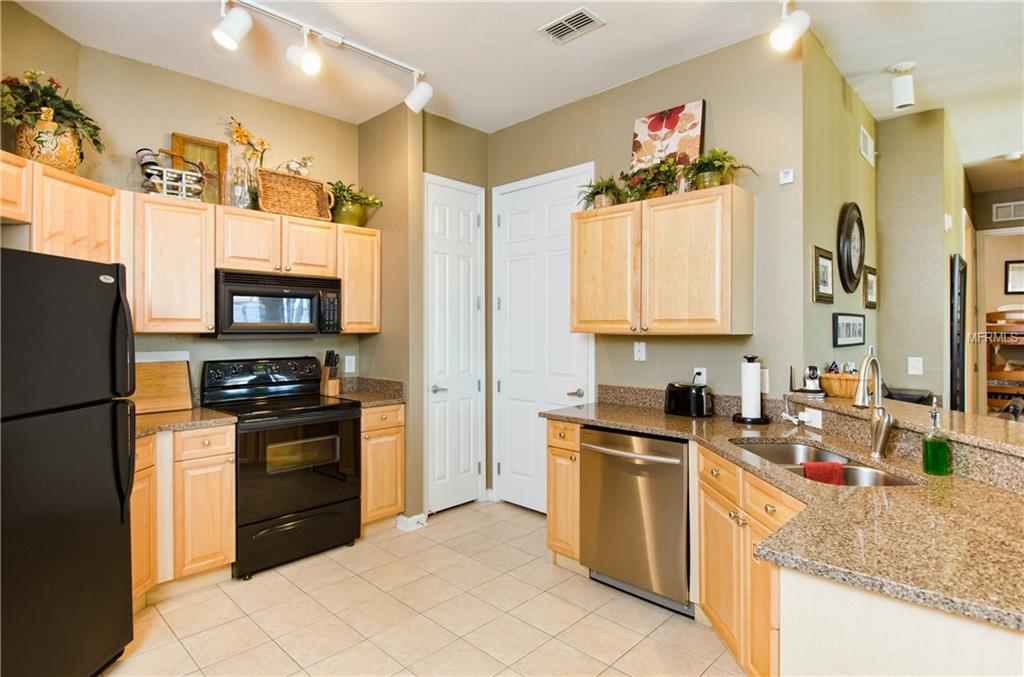 718 TERRACE RIDGE CIRCLE, DAVENPORT, Florida 33896, 3 Bedrooms Bedrooms, 5 Rooms Rooms,2 BathroomsBathrooms,Residential,For sale,TERRACE RIDGE,O5556759