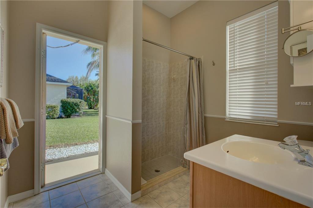 14016 NIGHTHAWK TERRACE, LAKEWOOD RANCH, Florida 34202, 4 Bedrooms Bedrooms, 11 Rooms Rooms,3 BathroomsBathrooms,Residential,For sale,NIGHTHAWK,A4208456