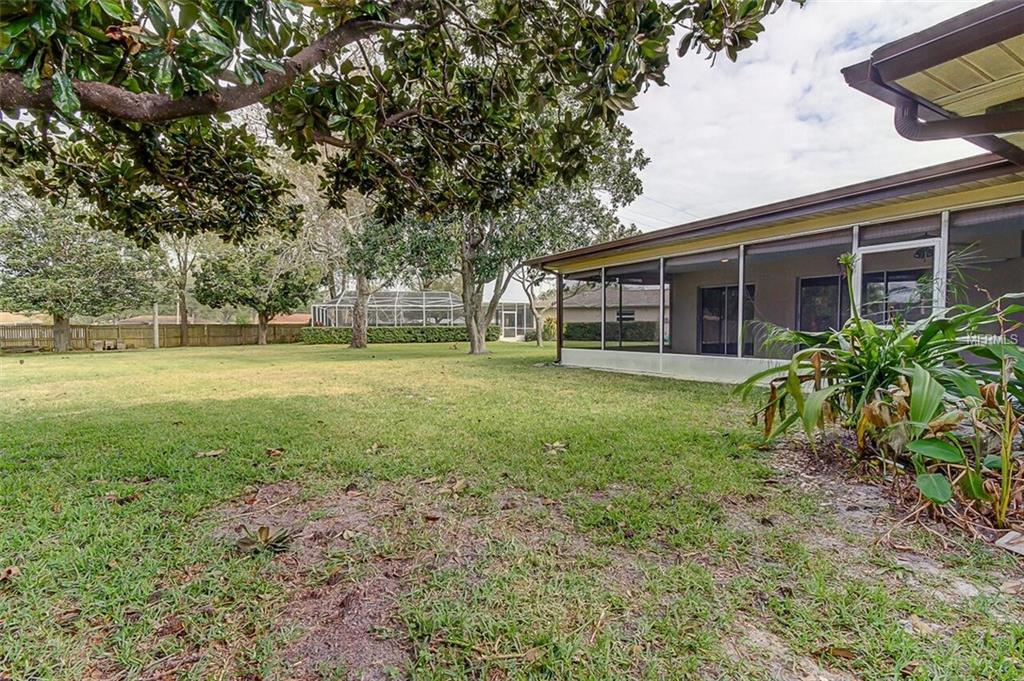 3264 SPRINGWOOD DRIVE, CLEARWATER, Florida 33761, 4 Bedrooms Bedrooms, 7 Rooms Rooms,2 BathroomsBathrooms,Residential,For sale,SPRINGWOOD,U7846875