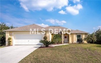 194 SEAGRAPE STREET, PORT CHARLOTTE, Florida 33954, 3 Bedrooms Bedrooms, 8 Rooms Rooms,2 BathroomsBathrooms,Residential,For sale,SEAGRAPE,C7248967